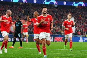 9game-集结日葡超传出新动向，纽约尼克斯内部沟通，管理层表态——目标明确，纪律约束更严格的简单介绍-9game